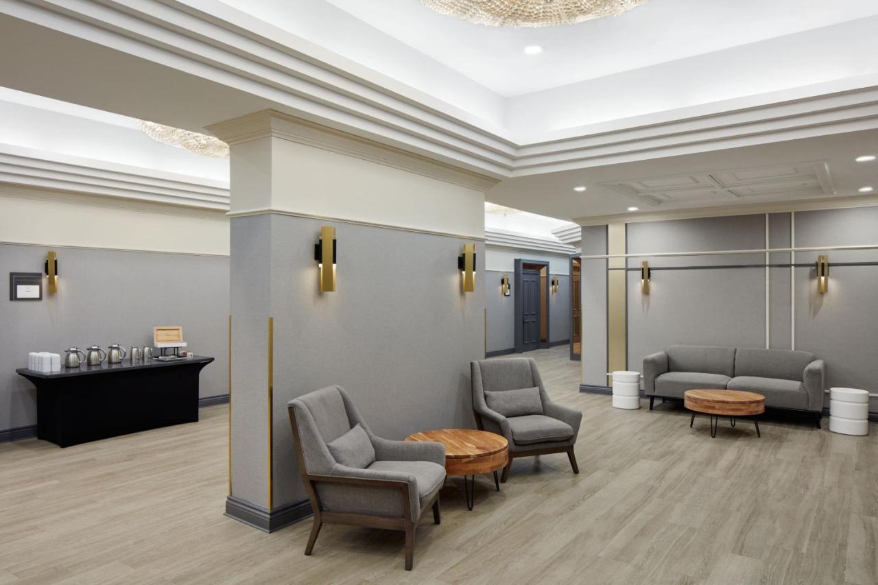 Delta Hotels By Marriott London Armouries Eksteriør bilde